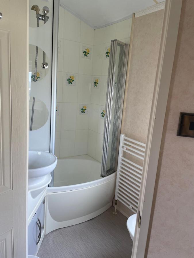 Amazing Holiday Home With Sea Views Newcastle upon Tyne Bagian luar foto